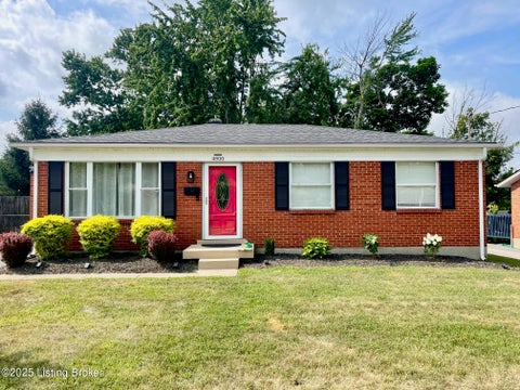Homes For Rent - 4800 Libby Ln<br/> Louisville, KY 40272