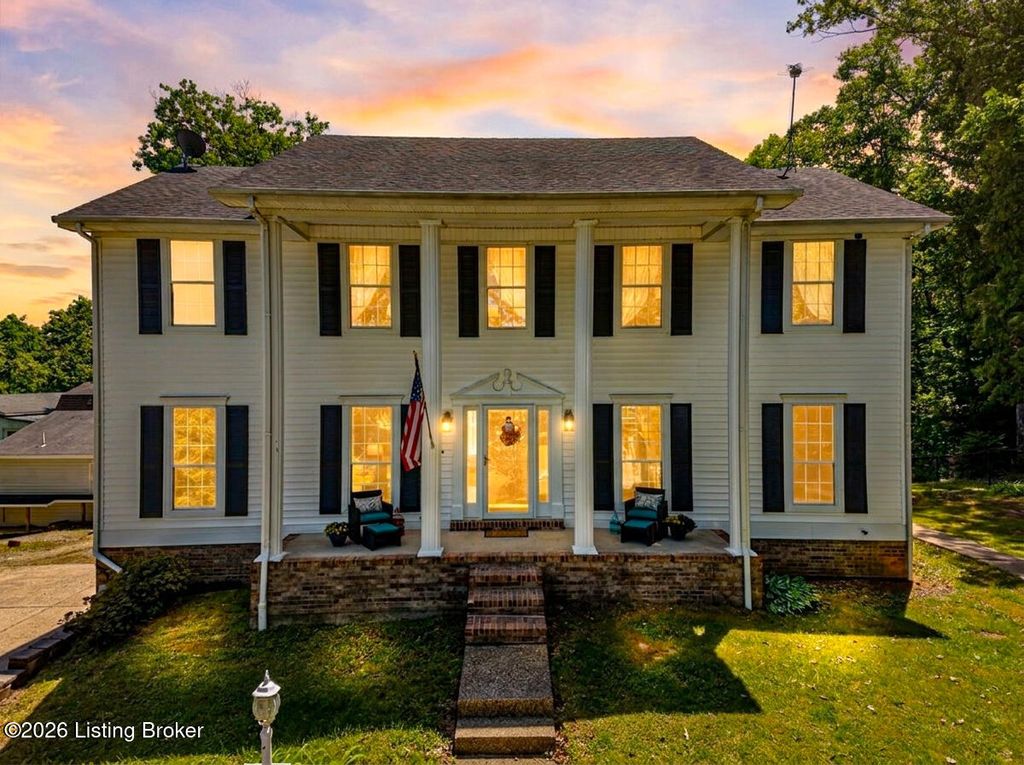 Photo of 7 Oakwood Ct, Rineyville, KY 40162 (MLS # 1717455)