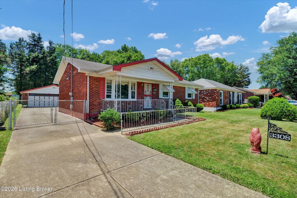 Photo of 3308 Bridwell Dr, Louisville, KY 40216 (MLS # 1719355)