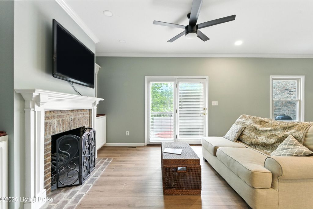 Photo of 295 Patchen Dr, Lexington, KY 40517 (MLS # 1705847)