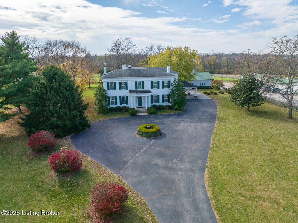 Photo of 1615 Harrington Mill Rd, Shelbyville, KY 40065 (MLS # 1731382)
