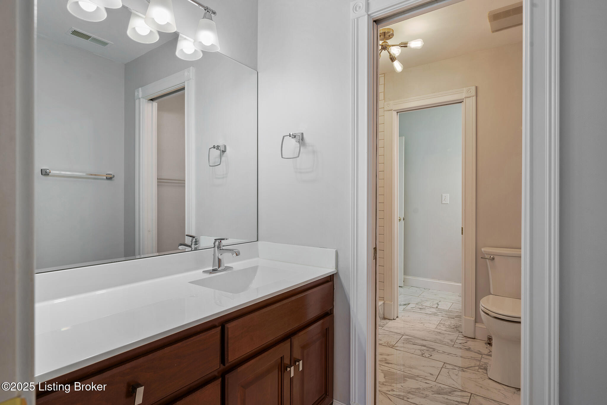 410 Sycamore Hills Ln, Louisville, Kentucky image 37