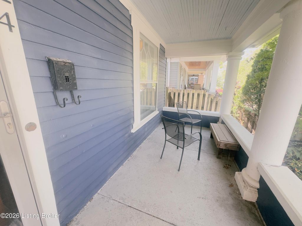 Photo of 1224 E Breckinridge St, Louisville, KY 40204 (MLS # 1713877)