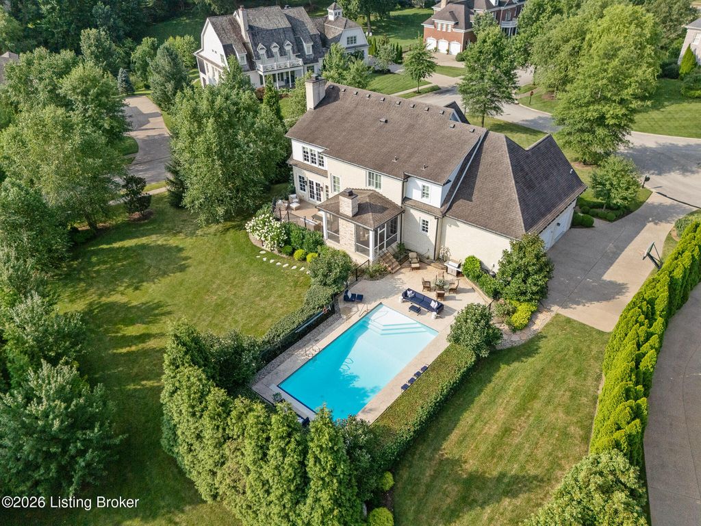 Photo of 5401 Farm Spring Ct, Prospect, KY 40059 (MLS # 1715428)