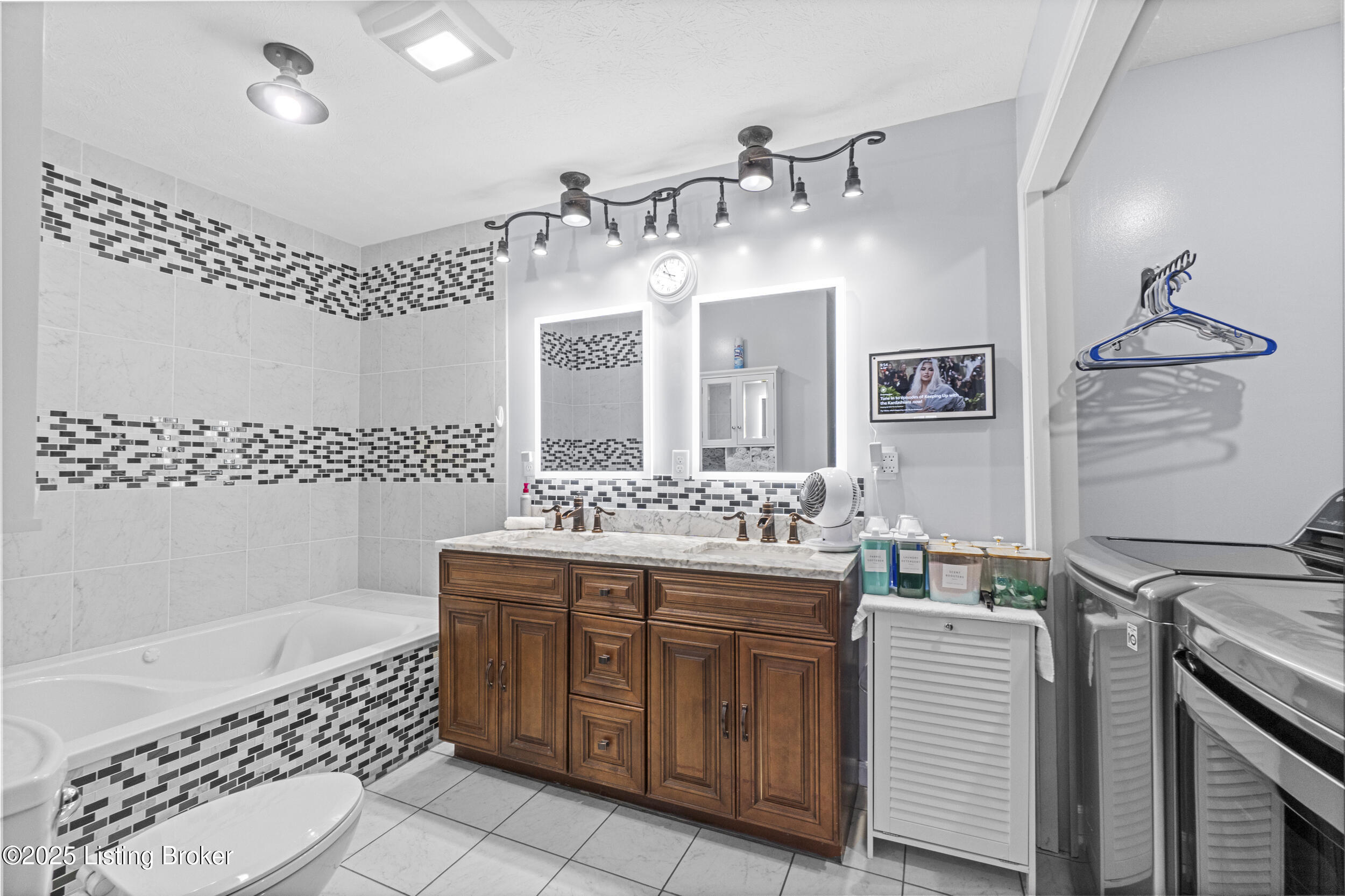 6107 Schreiner Ct, Louisville, Kentucky image 17