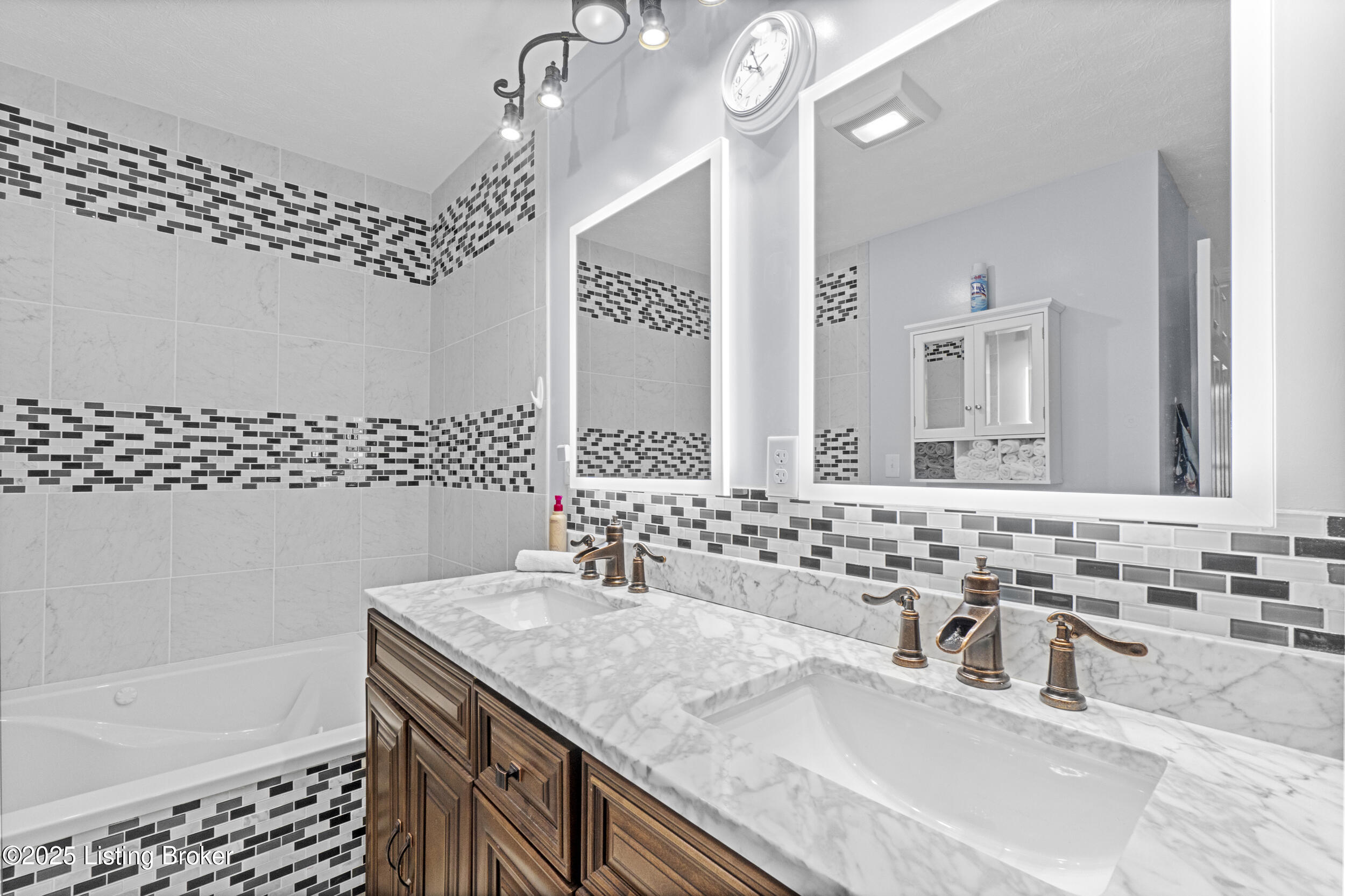 6107 Schreiner Ct, Louisville, Kentucky image 18