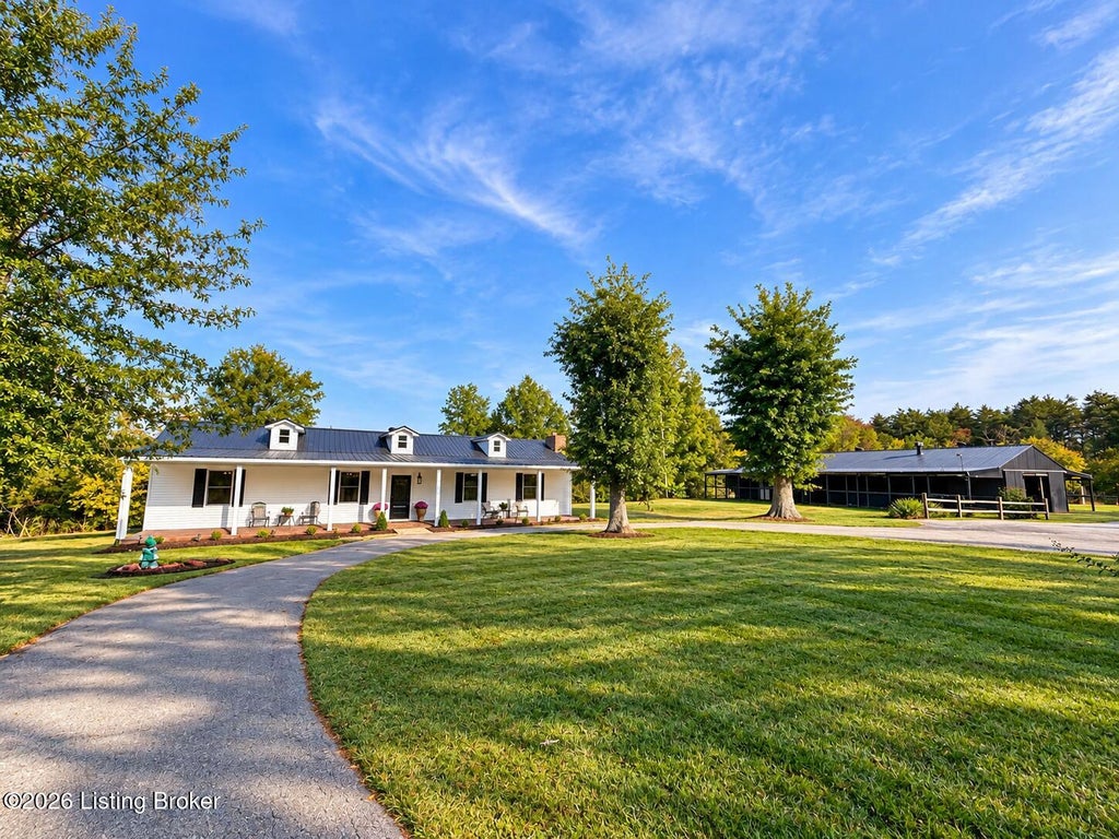 Photo of 288 Deatsville Rd, Shepherdsville, KY 40165 (MLS # 1731575)