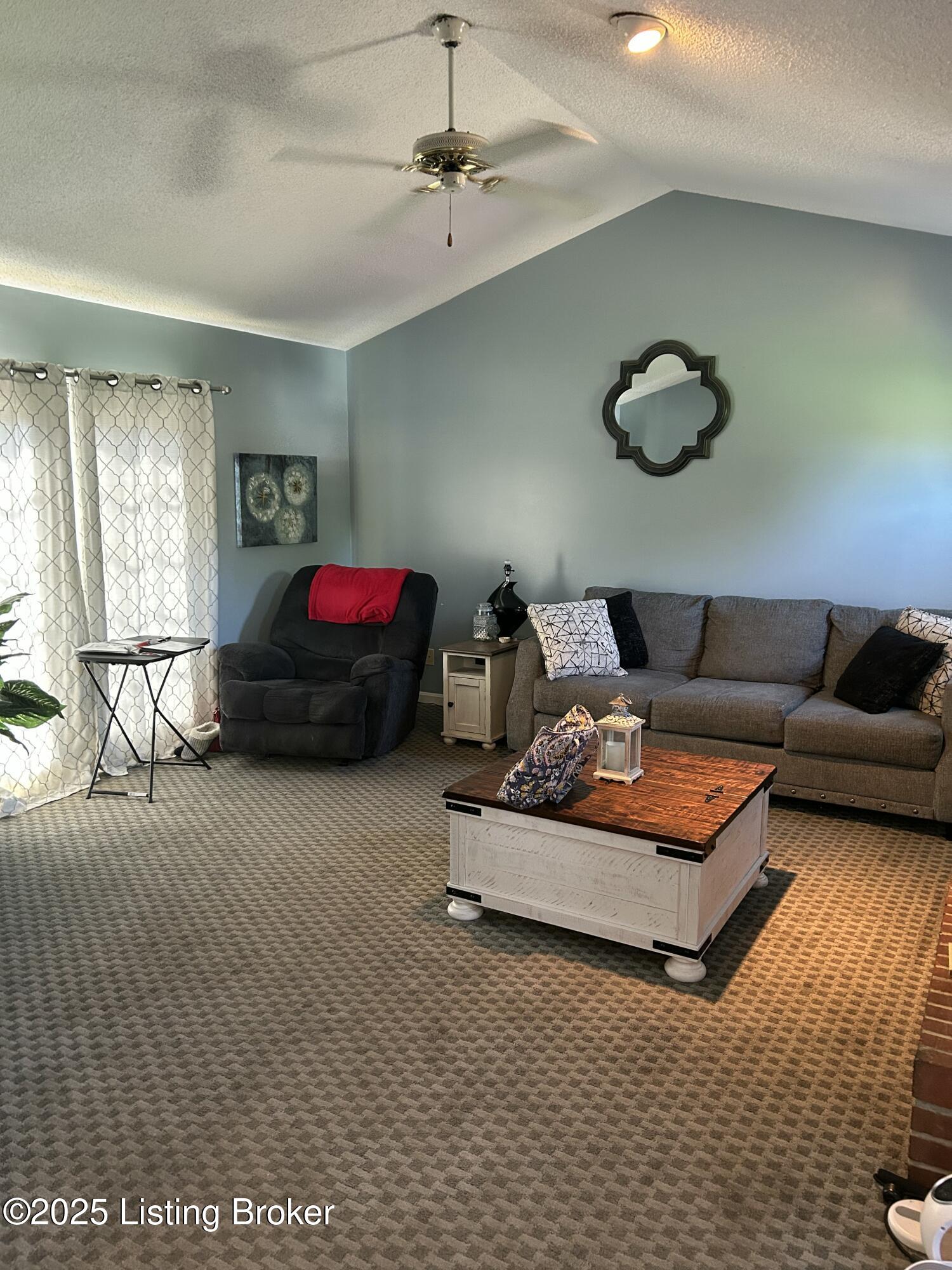 4901 Valley Station Rd, Louisville, Kentucky image 10