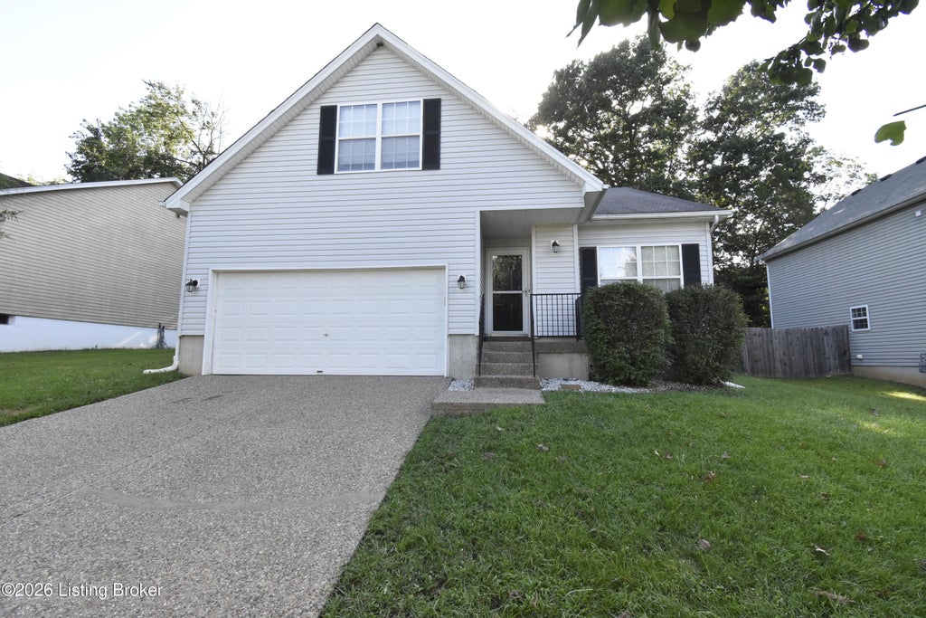 Photo of 4304 Willowview Blvd, Louisville, KY 40299 (MLS # 1727135)