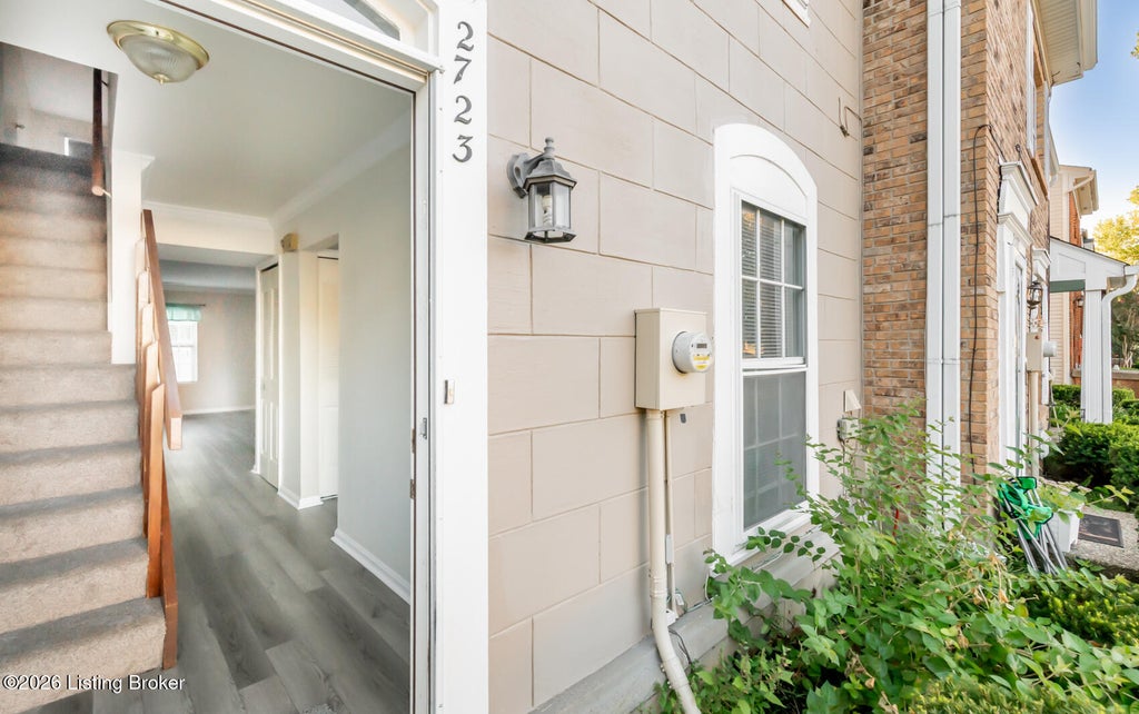 Photo of 2723 Langdon Dr, Louisville, KY 40241 (MLS # 1730631)