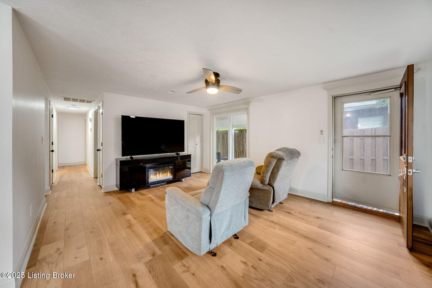 6611 Vandre Ave, Louisville, Kentucky image 8