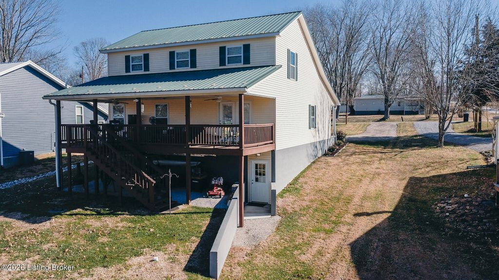 Photo of 25 E Holiday Beach Loop, McDaniels, KY 40152 (MLS # 1715579)