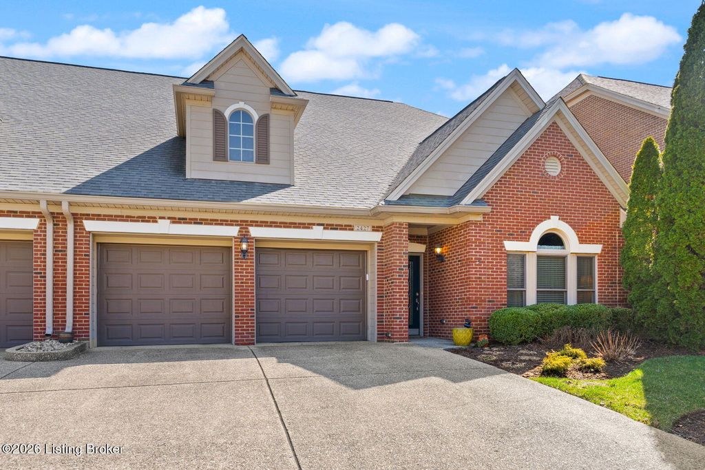 Photo of 2427 Tradition Cir, Louisville, KY 40245 (MLS # 1711107)