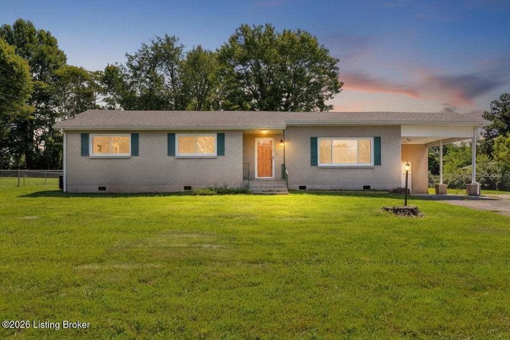 Photo of 4010 Dixie Ln, Bardstown, KY 40004 (MLS # 1727307)