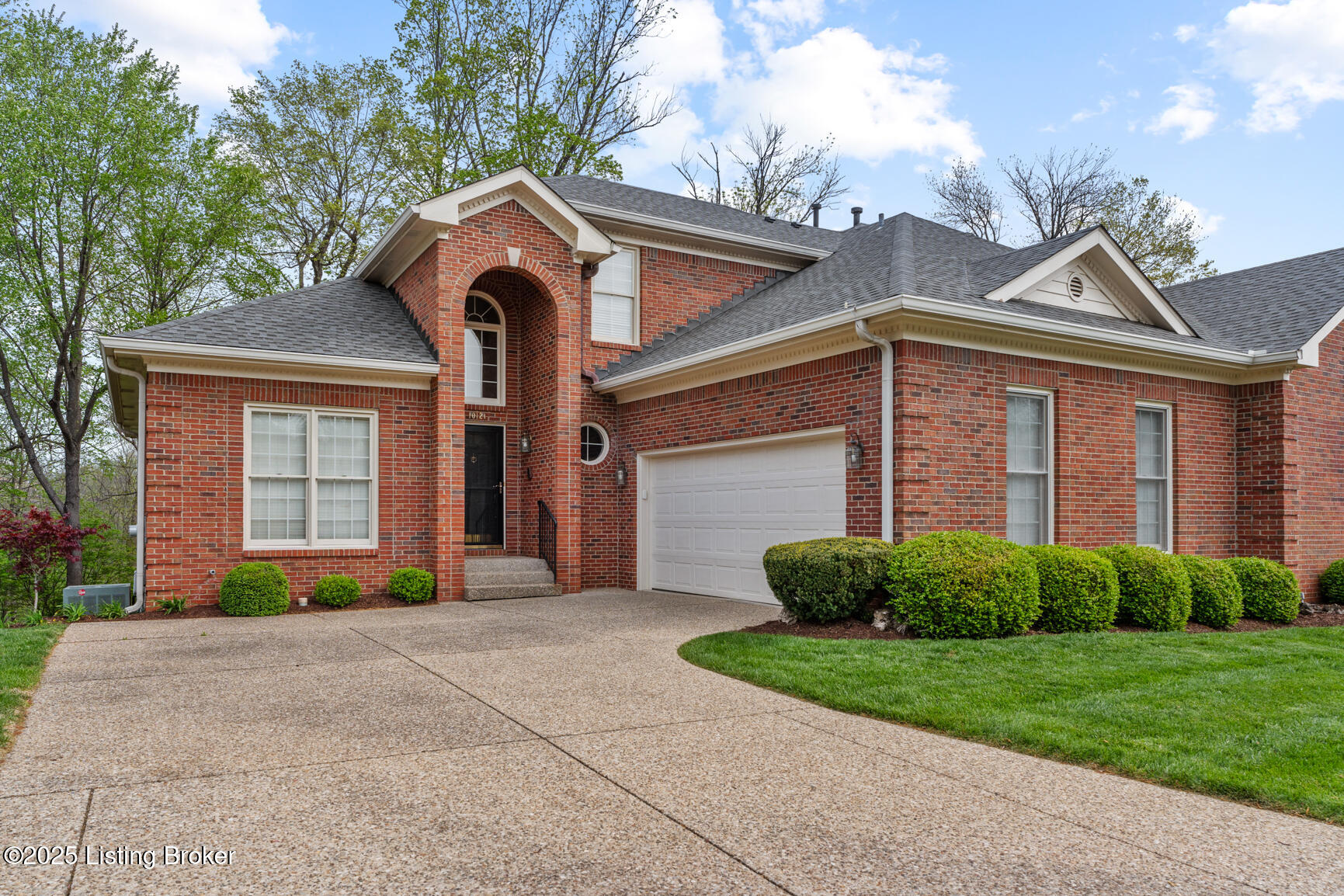 10121 Cave Creek Rd, Louisville, Pennsylvania image 2