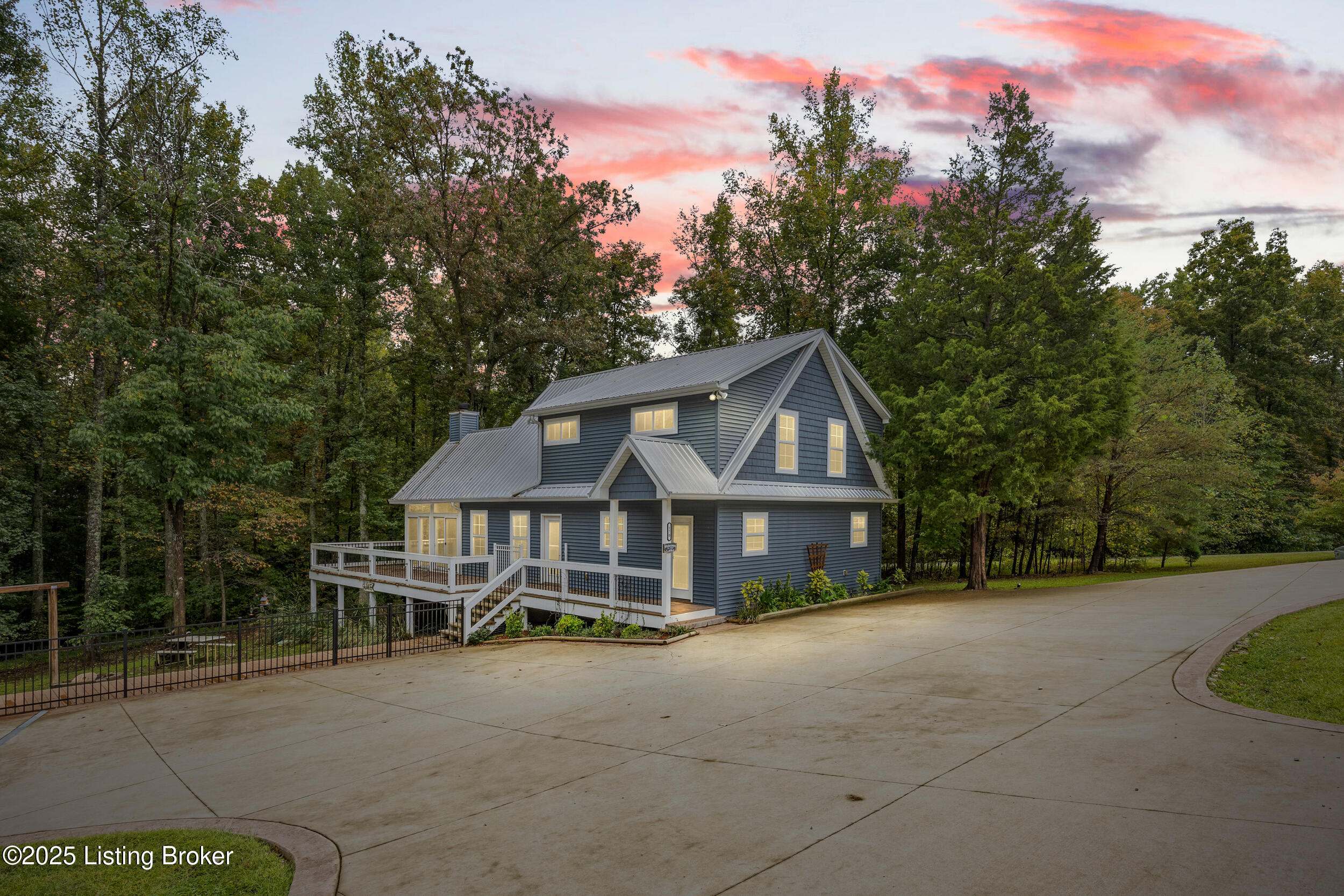 170 Moutardier Woods Rd