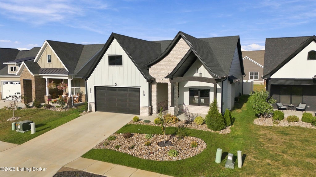 Photo of 4104 Uhl Dr, Jeffersonville, IN 47130 (MLS # 1731532)