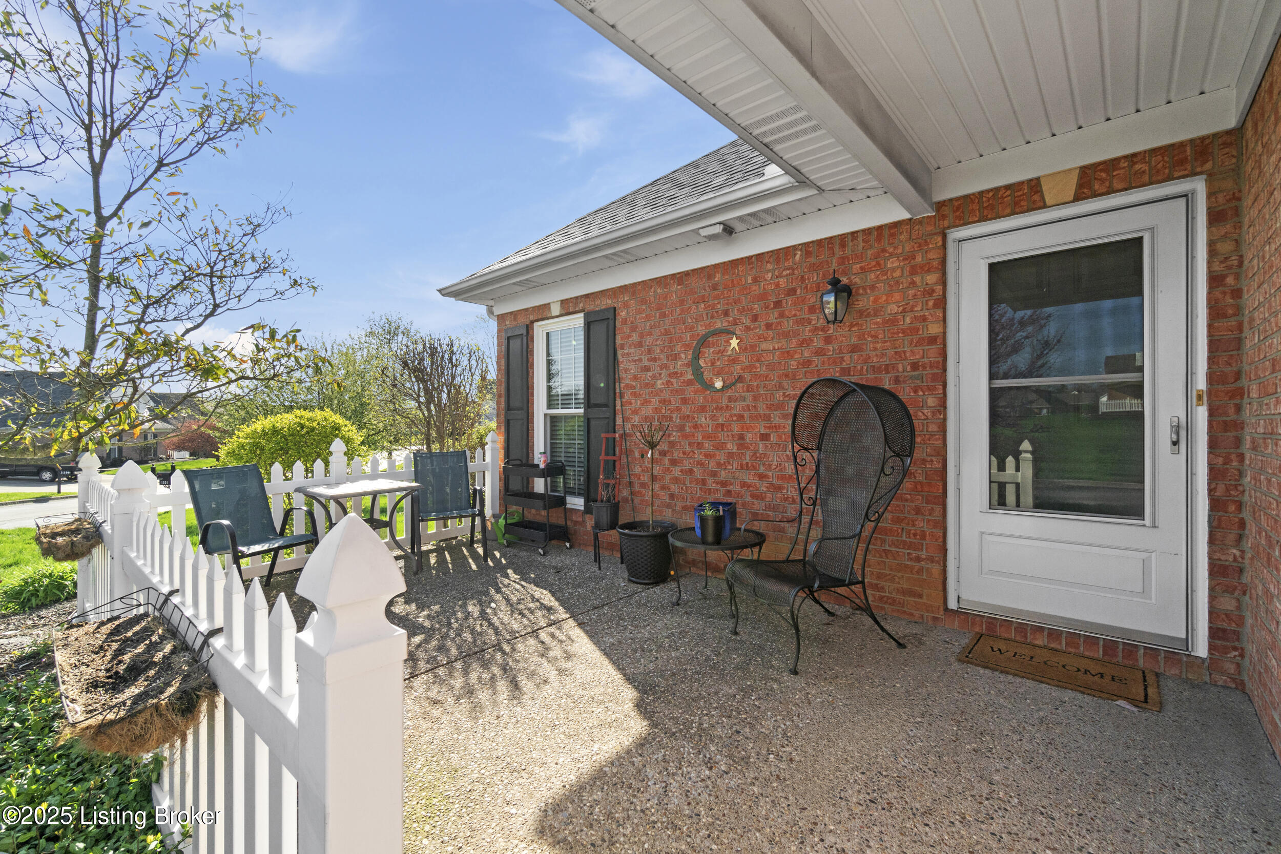 2203 Sugarmaple Dr, La Grange, Kentucky image 4