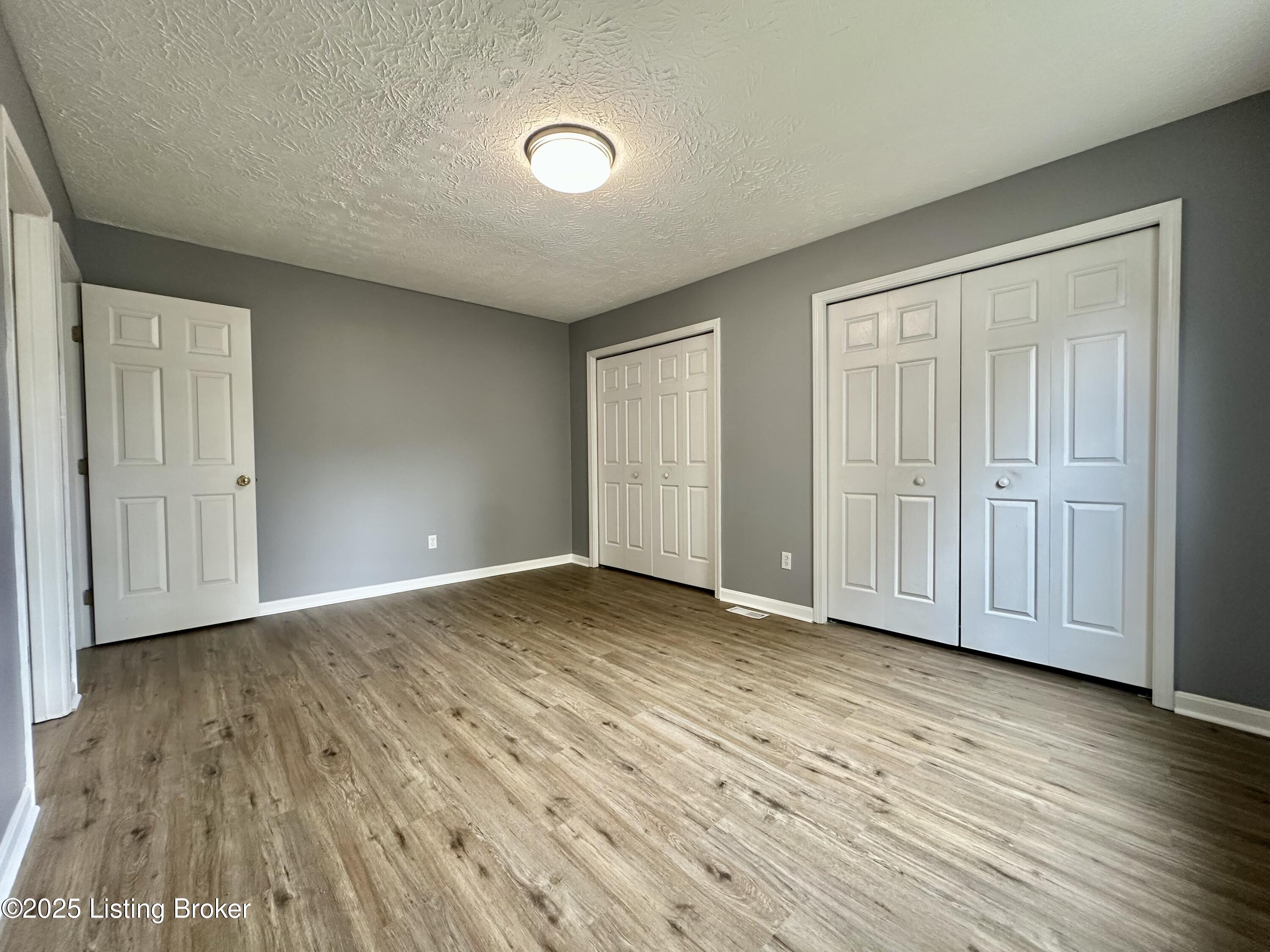 512 Auburn Oaks Dr, Louisville, Kentucky image 10