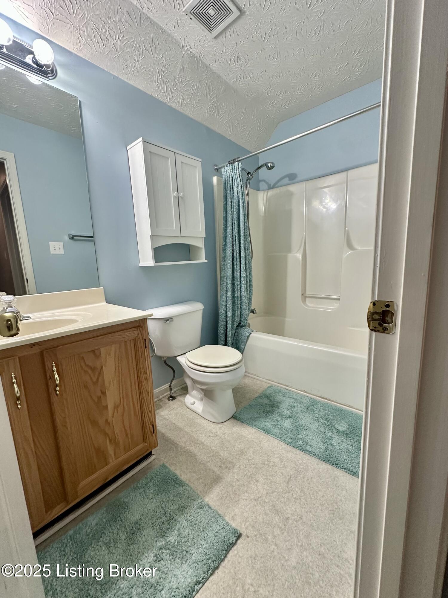 512 Auburn Oaks Dr, Louisville, Kentucky image 13