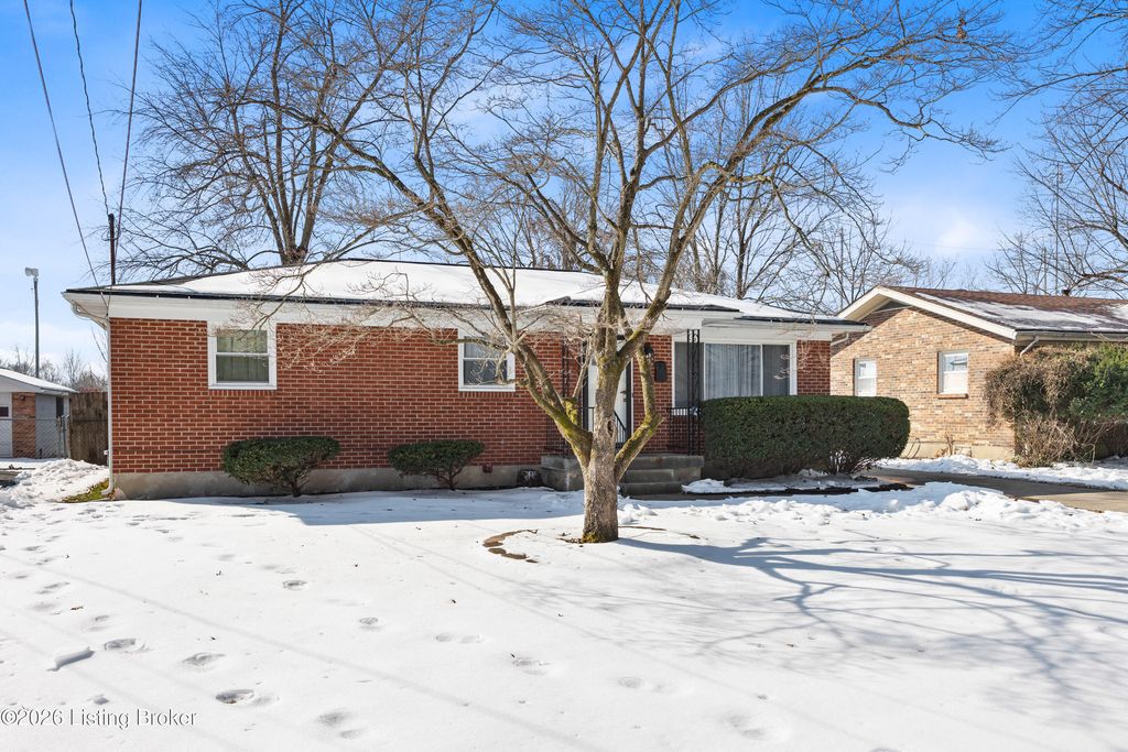 Photo of 4102 Foreman Ln, Louisville, KY 40219 (MLS # 1708838)