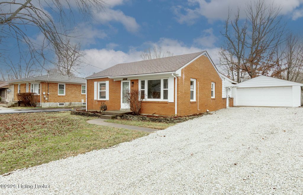 Photo of 10715 June Dr, Fairdale, KY 40118 (MLS # 1710048)