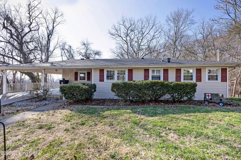 Photo of 105 Lewis Ct, Greensburg, KY 42743 (MLS # 1710941)