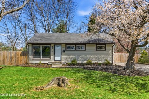 Photo of 3233 Wellingmoor Ave, Louisville, KY 40218 (MLS # 1712193)