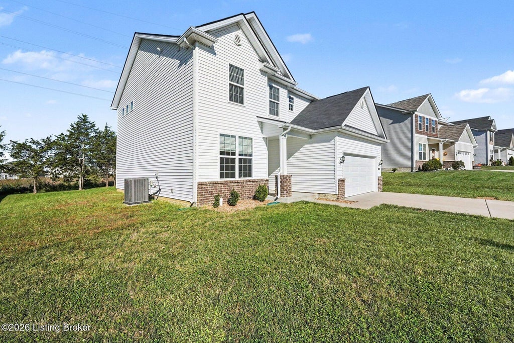 Photo of 4009 Cobblestone Ln, La Grange, KY 40031 (MLS # 1731474)