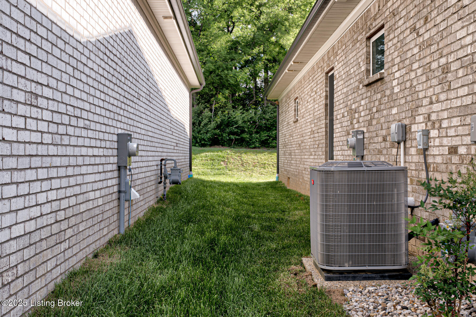 2003 Lakeview Villas Pl, Louisville, Kentucky image 35