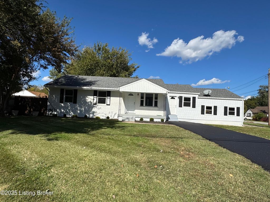 Photo of 5117 Poplar Level Rd, Louisville, KY 40219 (MLS # 1705341)