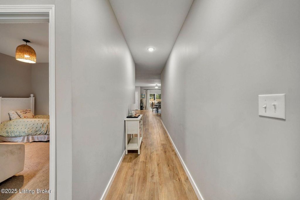 Photo of 124 Harvest Dr, Eminence, KY 40019 (MLS # 1704093)