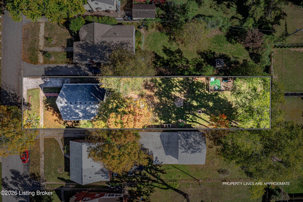 Photo of 3800 Napanee Rd, Louisville, KY 40207 (MLS # 1732704)