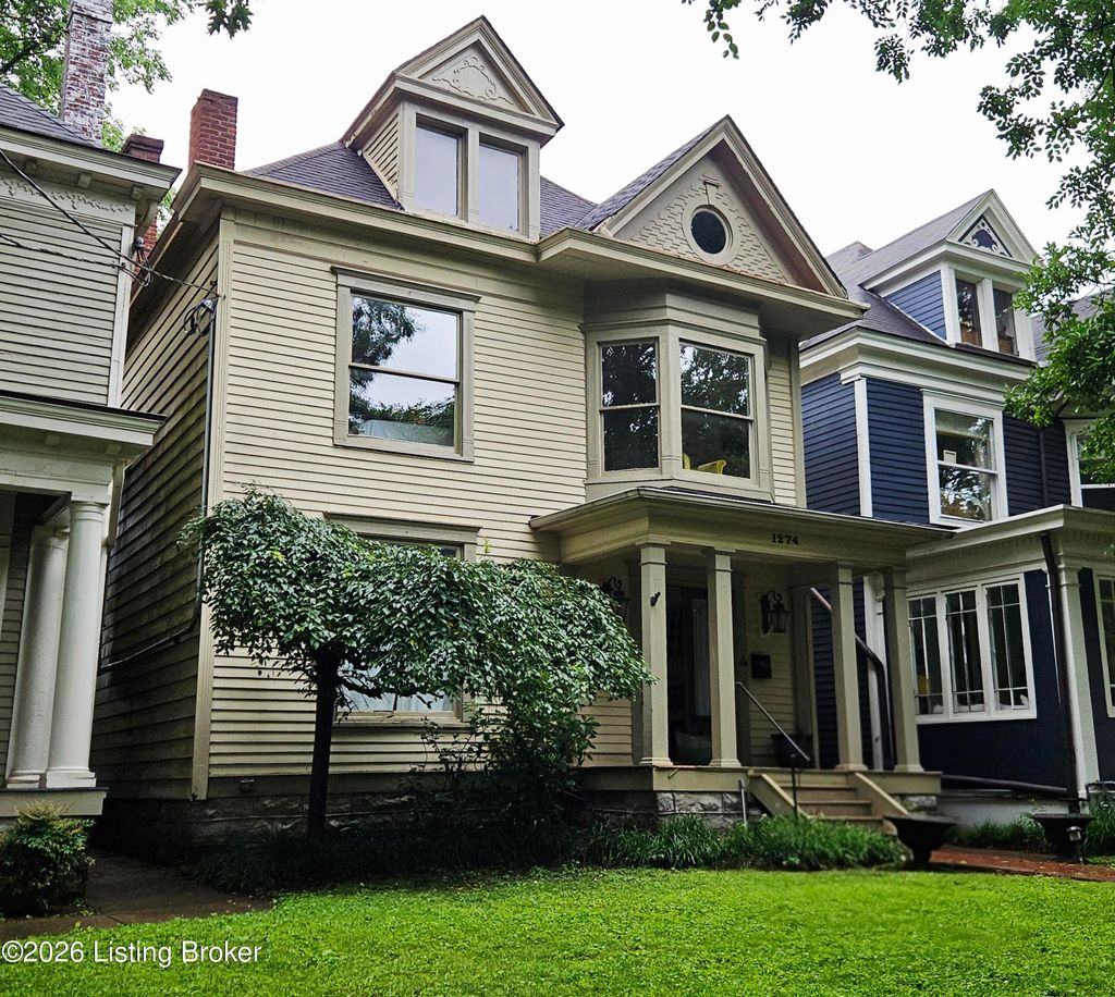 Photo of 1274 Everett Ave, Louisville, KY 40204 (MLS # 1721799)