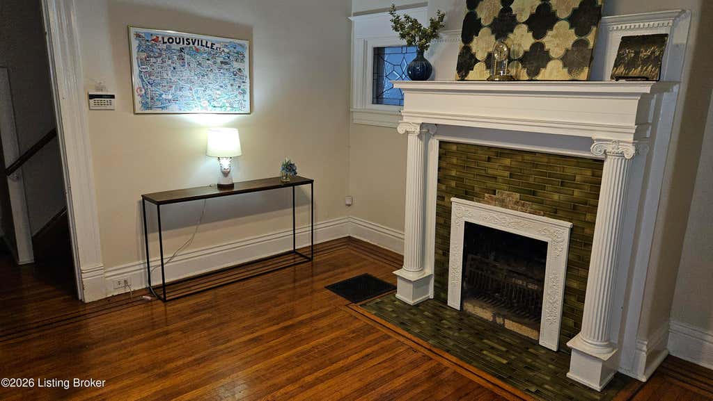 Photo of 1274 Everett Ave, Louisville, KY 40204 (MLS # 1721799)