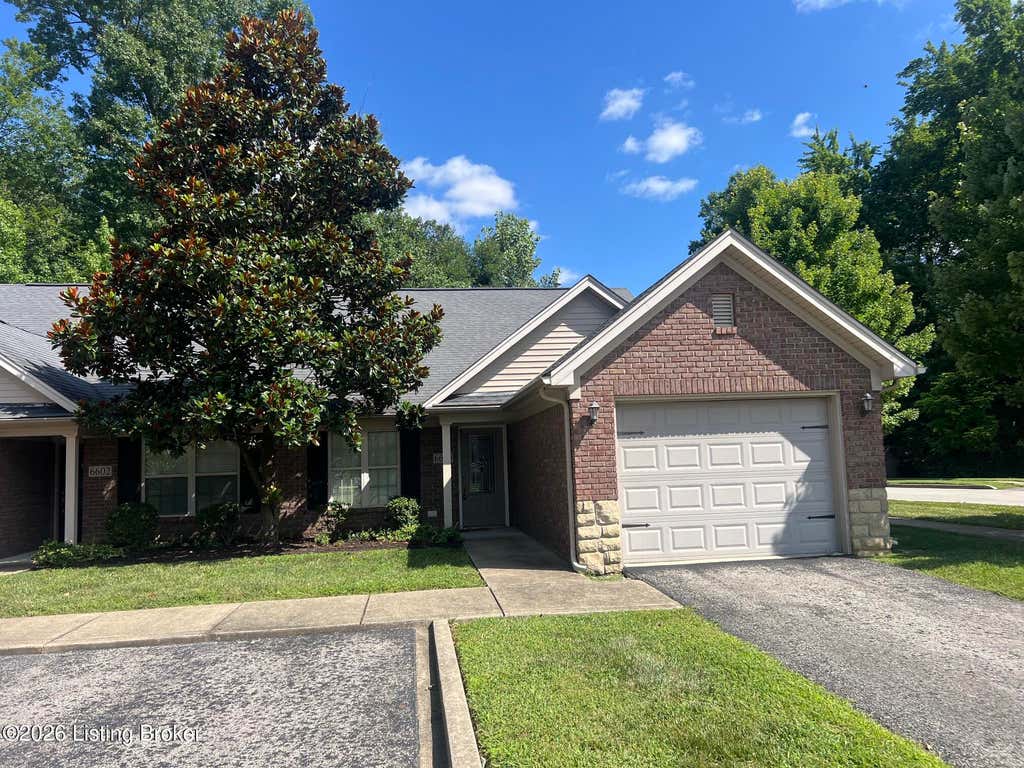 Photo of 6600 Renate Rd, Louisville, KY 40291 (MLS # 1724496)