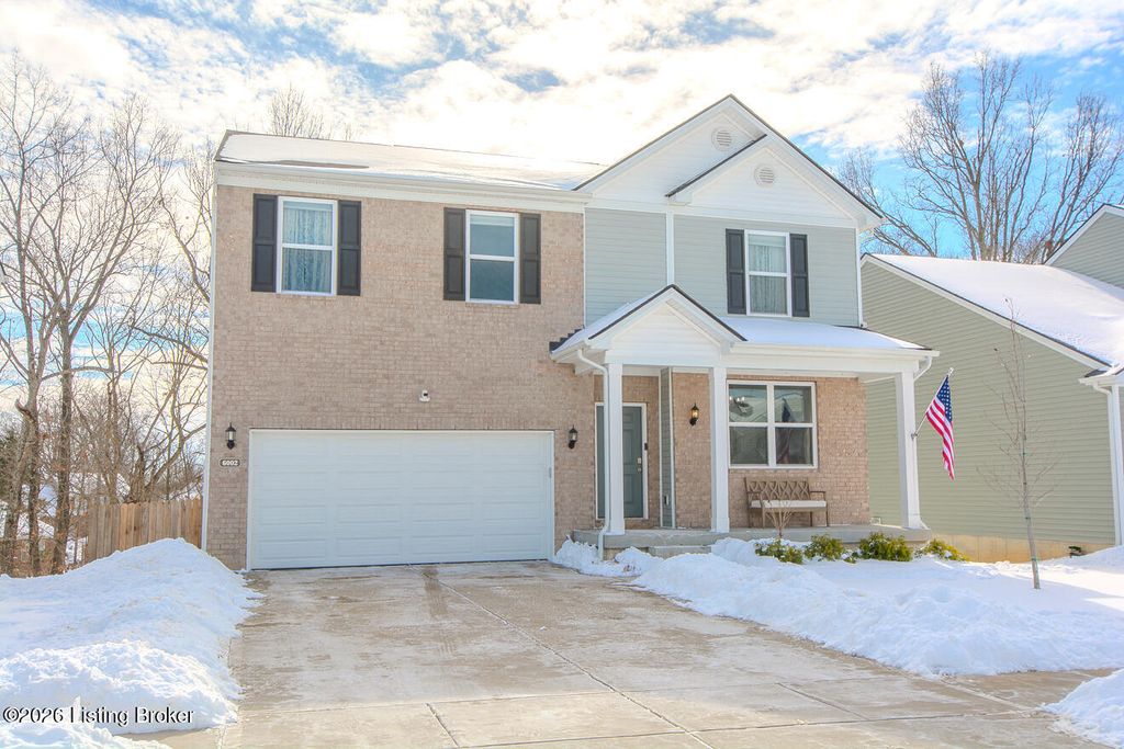 Photo of 6002 White Pine Ln, La Grange, KY 40031 (MLS # 1708235)