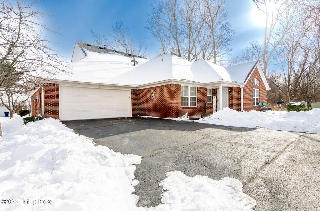 Photo of 10624 Wemberley Hill Blvd, Louisville, KY 40241 (MLS # 1708845)