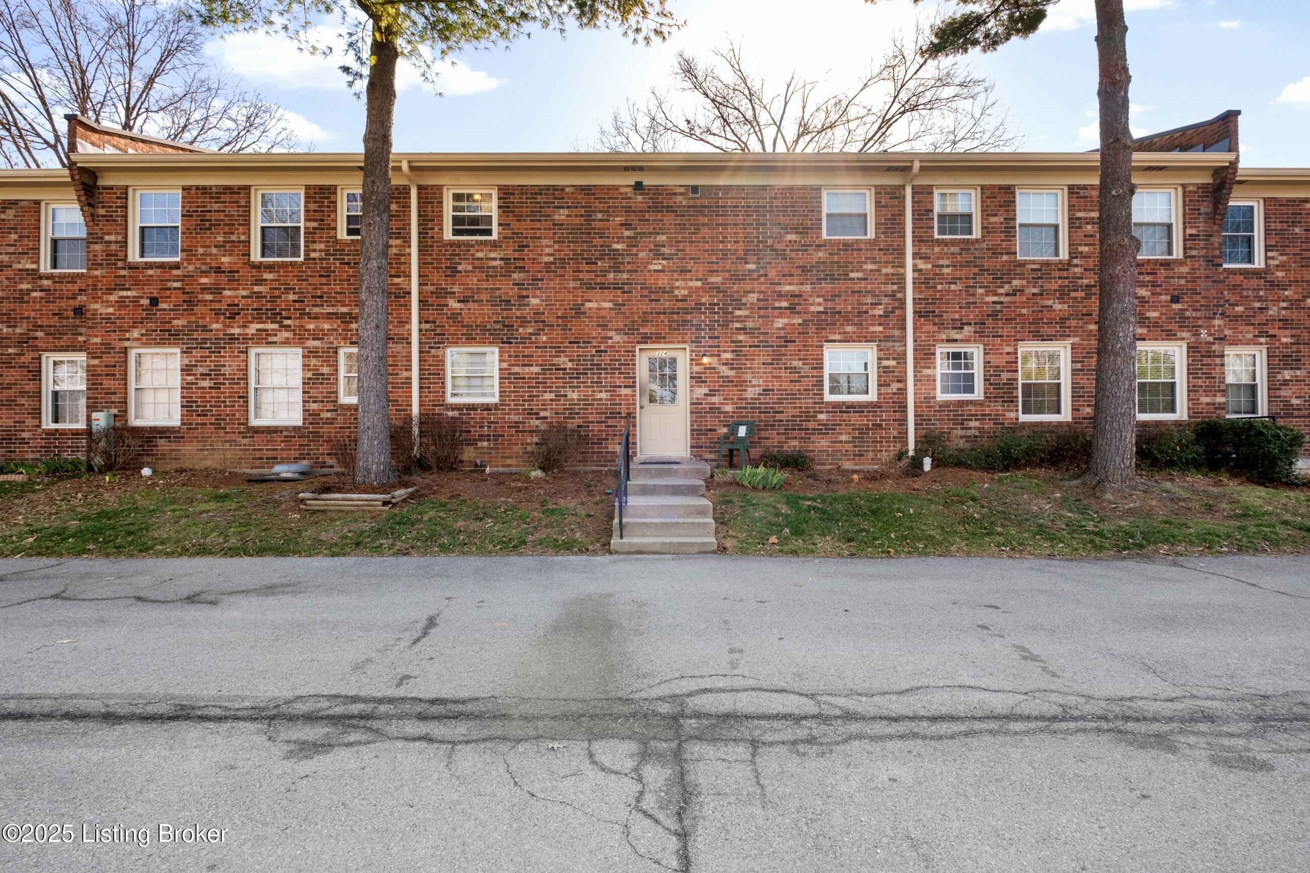 324 Stonehenge Dr #101, Louisville, Kentucky image 25