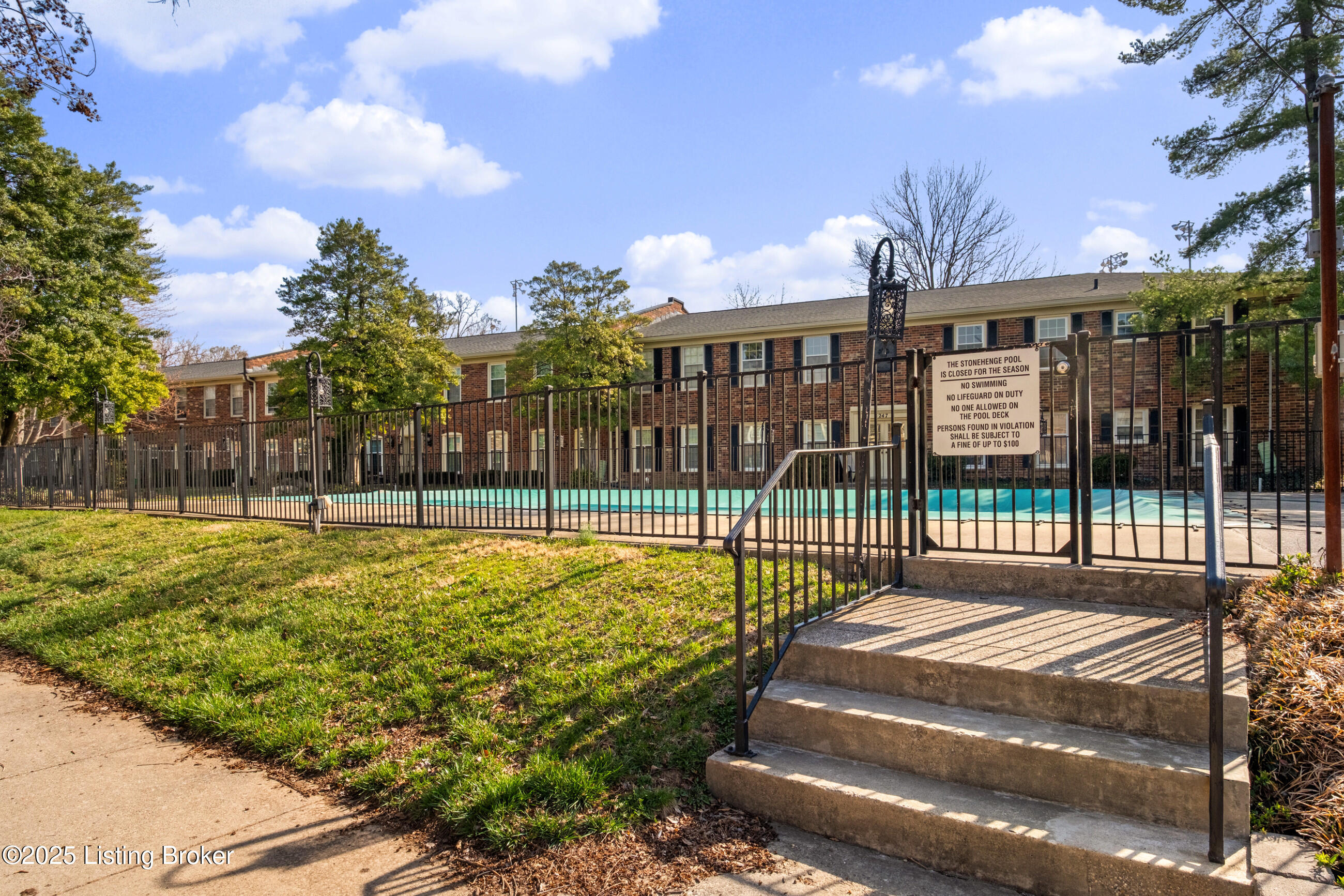 324 Stonehenge Dr #101, Louisville, Kentucky image 27