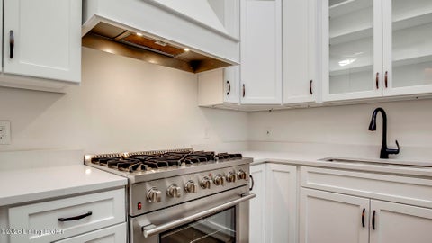 Tiny photo for 2706 Lime Kiln Ln, Louisville, KY 40222 (MLS # 1729618)