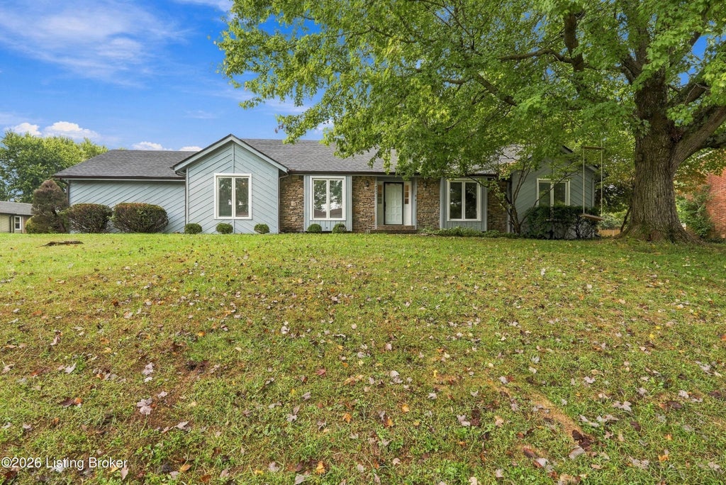 Photo of 4205 Stable Pl, Louisville, KY 40241 (MLS # 1732345)