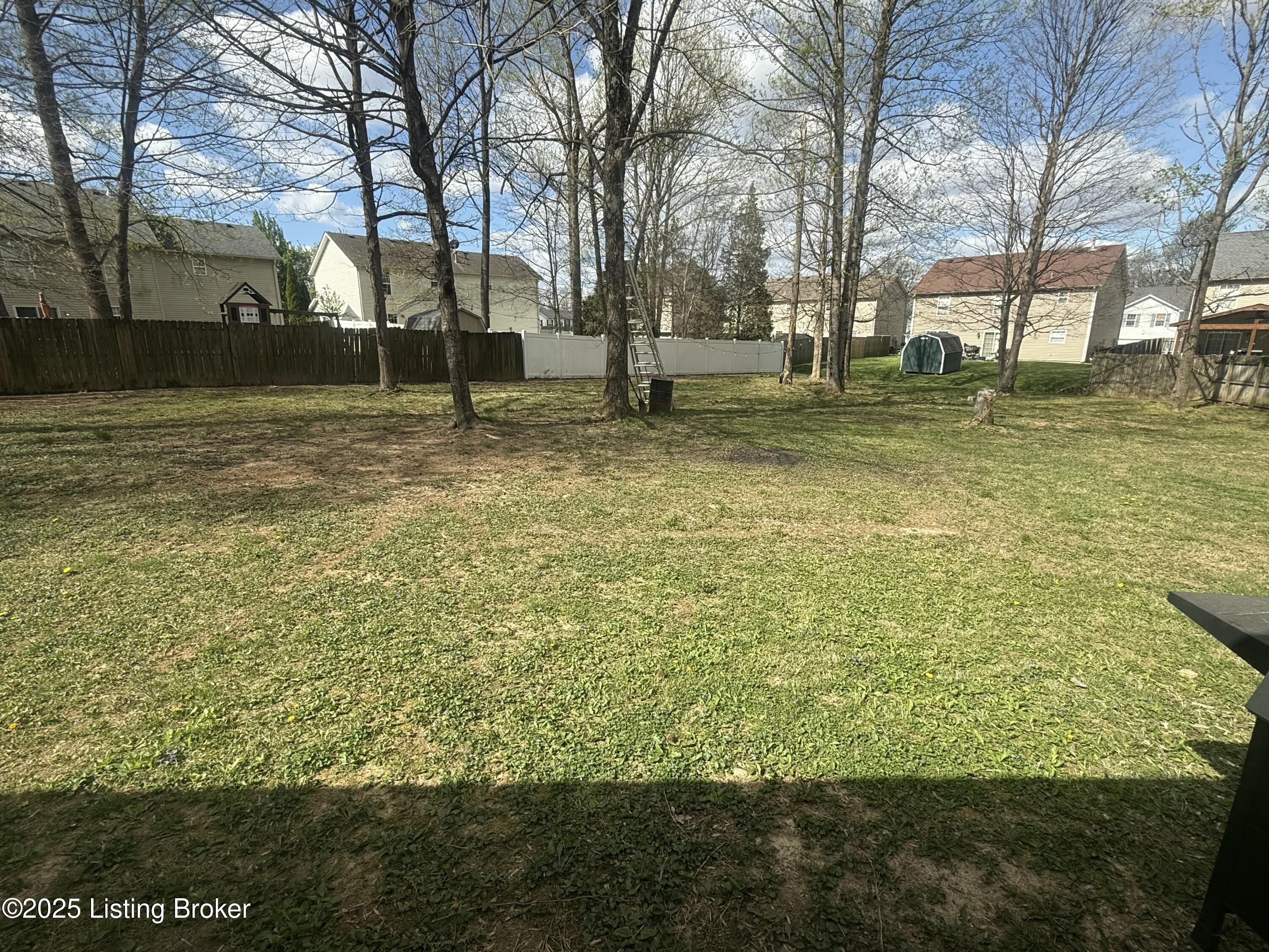 9621 Arrowridge Dr, Louisville, Kentucky image 7