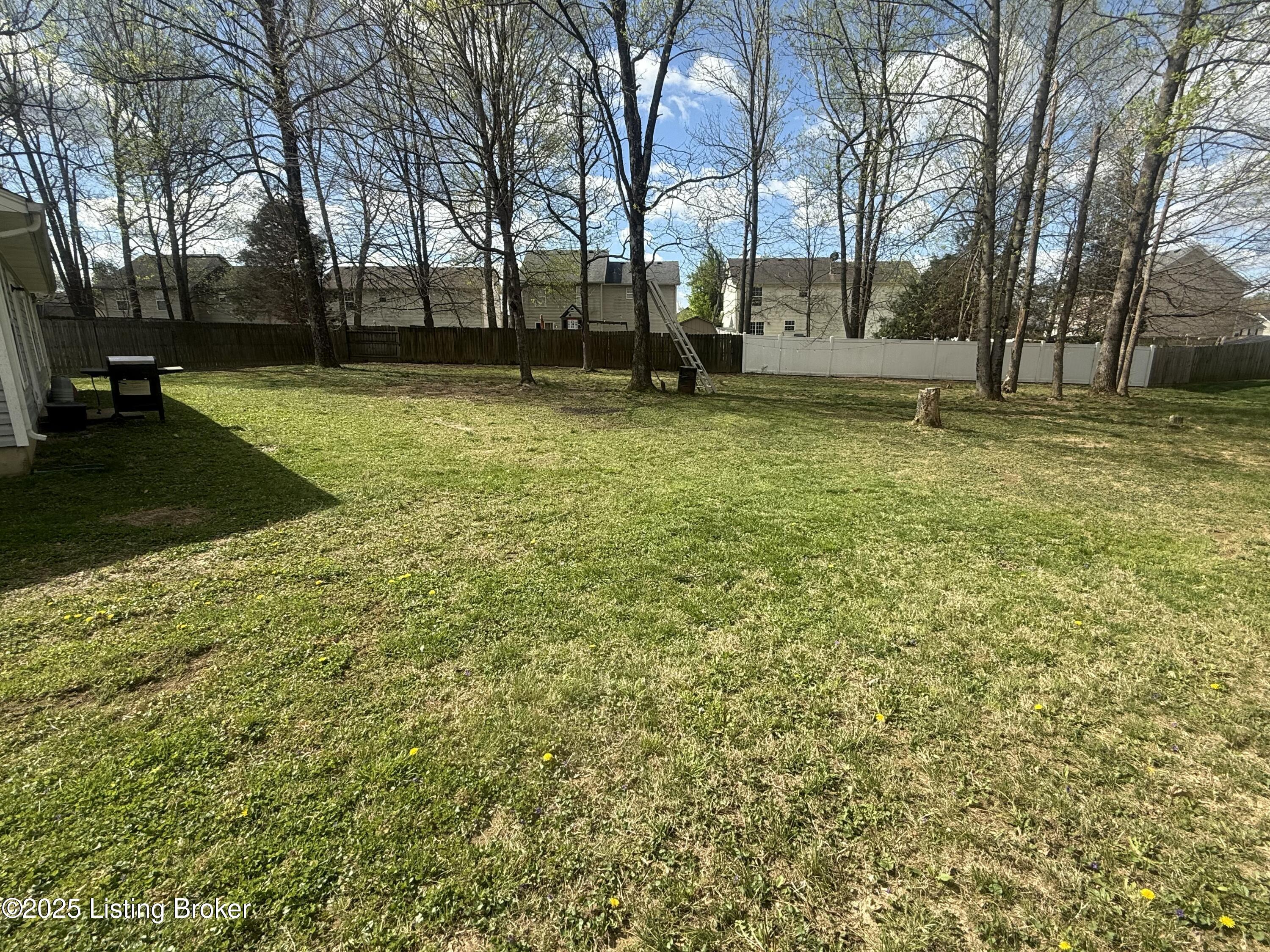 9621 Arrowridge Dr, Louisville, Kentucky image 8