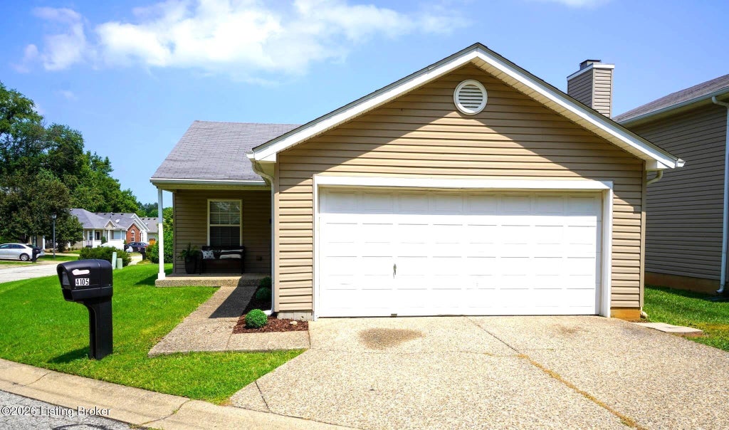 Photo of 4105 Pacelli Pl, Louisville, KY 40245 (MLS # 1724325)