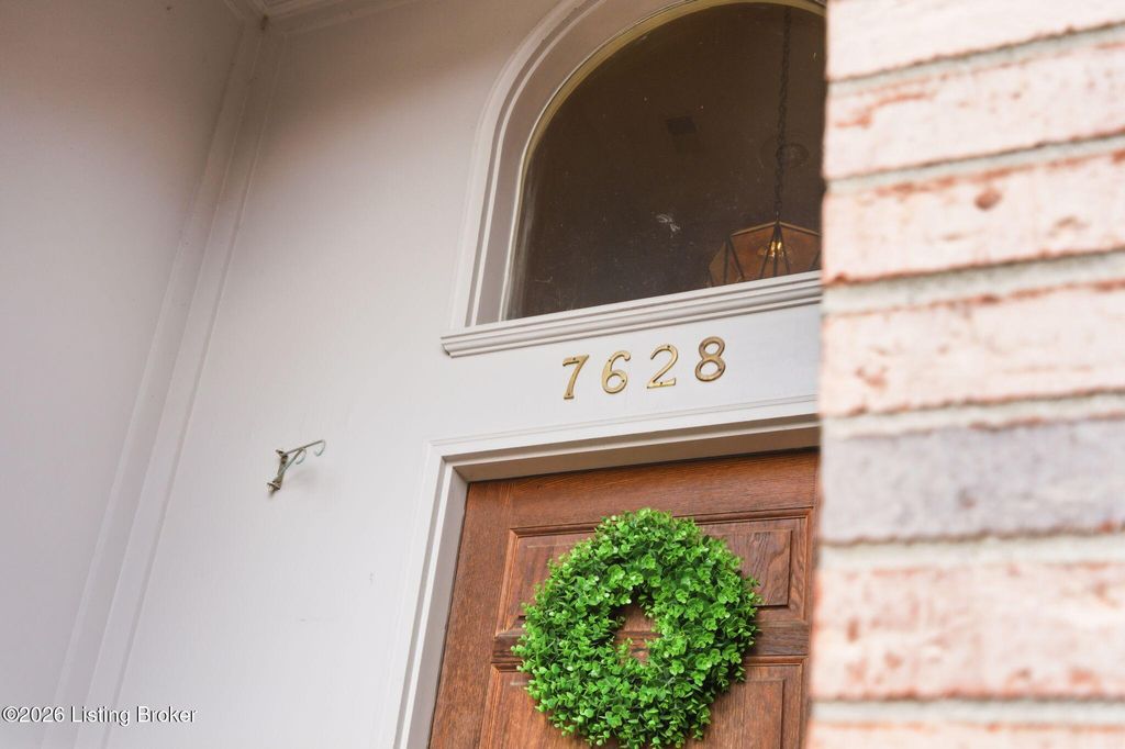 Photo of 7628 Manslick Rd, Louisville, KY 40214 (MLS # 1711921)