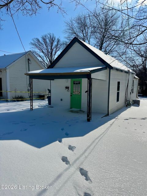 Photo of 205 Elm St, Eminence, KY 40019 (MLS # 1707983)