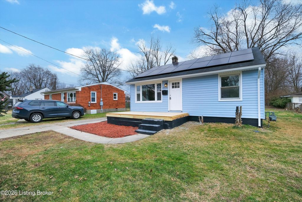 Photo of 2420 Dulworth Dr, Louisville, KY 40216 (MLS # 1707347)