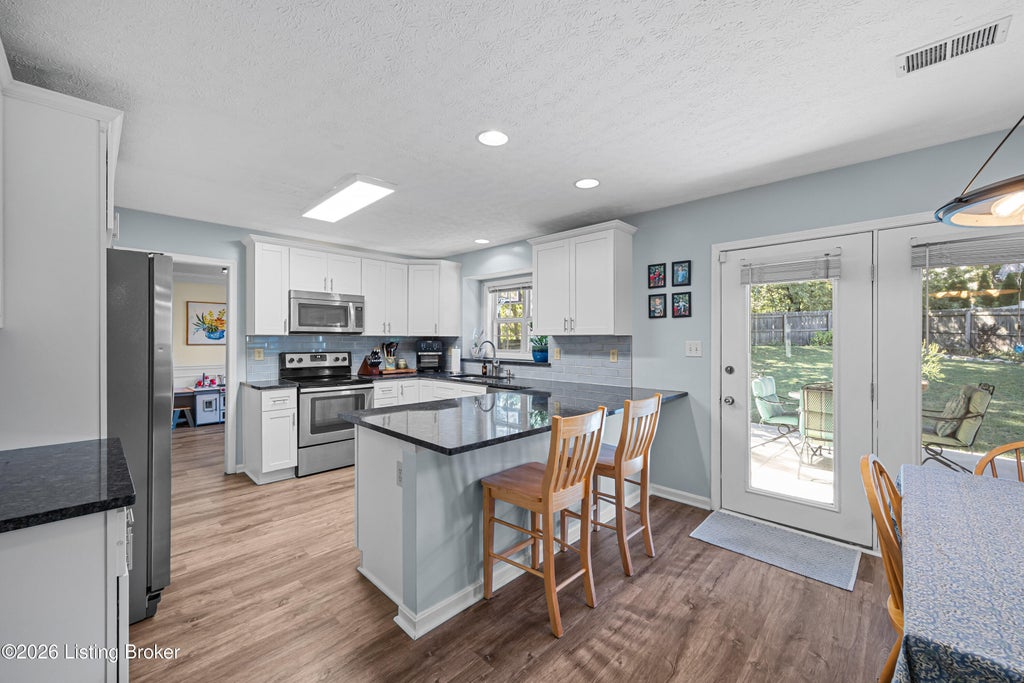 Photo of 8504 Long Rifle Ct, Louisville, KY 40228 (MLS # 1731422)
