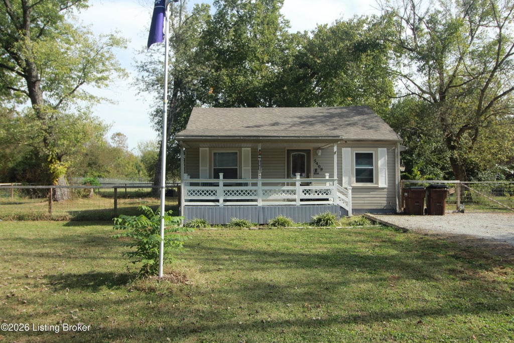 Photo of 5409 Bramers Ct, Louisville, KY 40216 (MLS # 1731766)